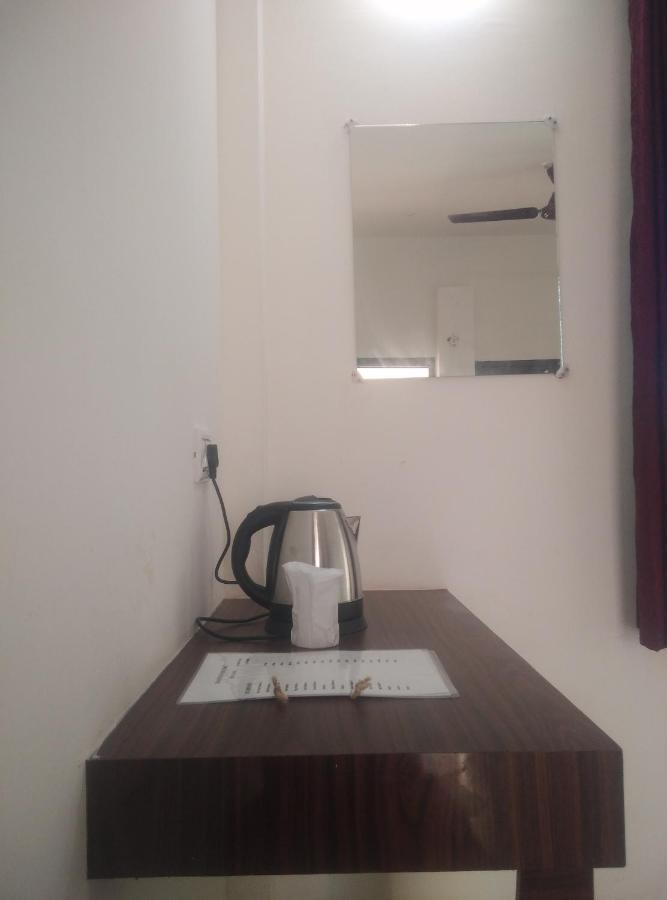 Corbett Bhavesh Home Stay Jhirna Bagian luar foto