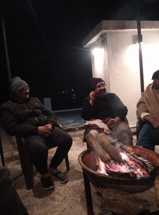 Corbett Bhavesh Home Stay Jhirna Ruang foto
