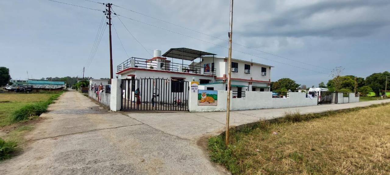 Corbett Bhavesh Home Stay Jhirna Bagian luar foto